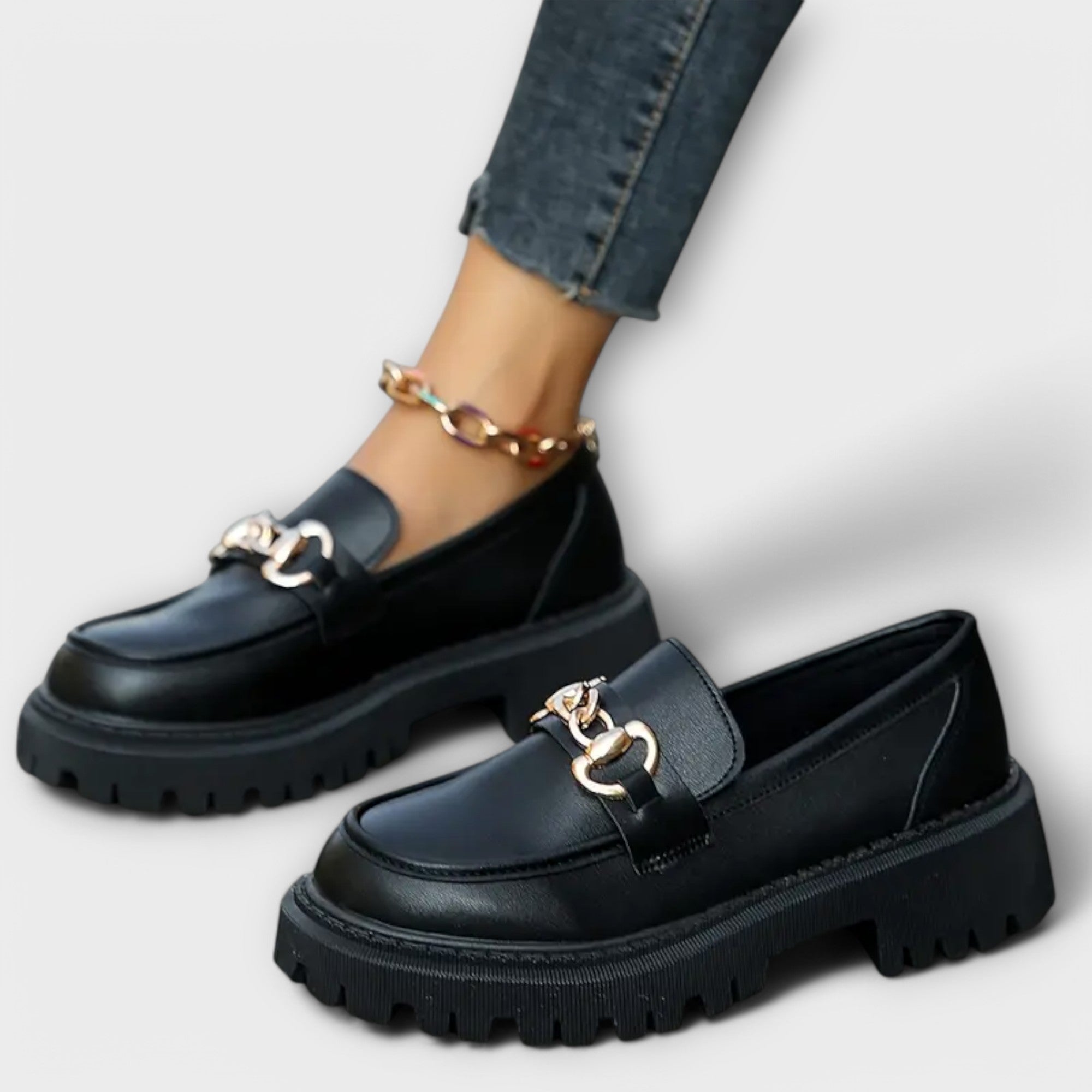 Trendiga damloafers med platå och spänne