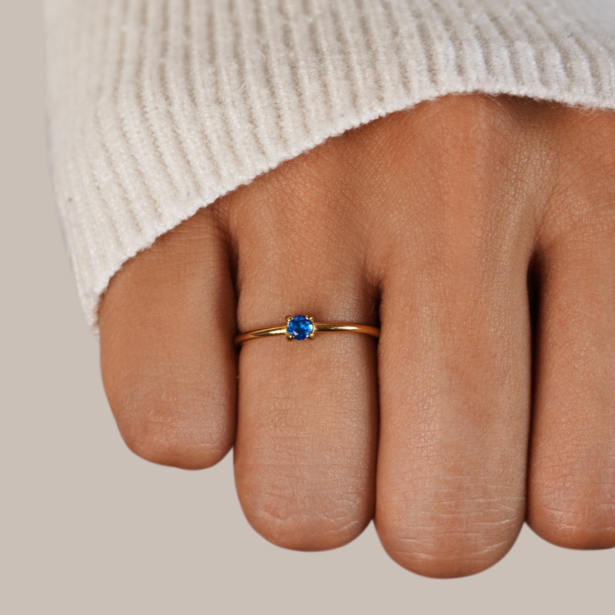 Ringar med födelsestenar