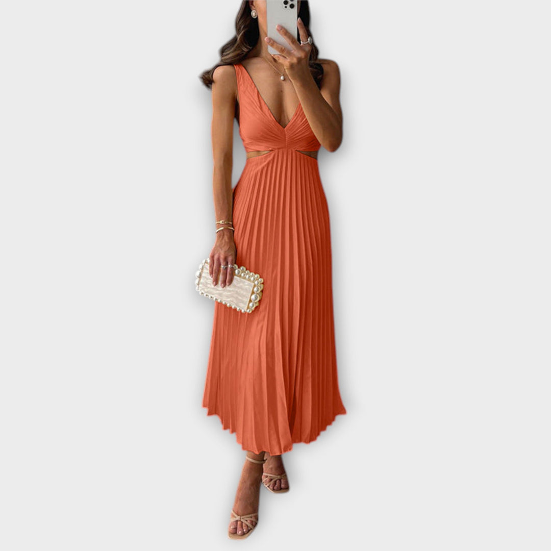 Elegant midi-aftonklänning med plissering