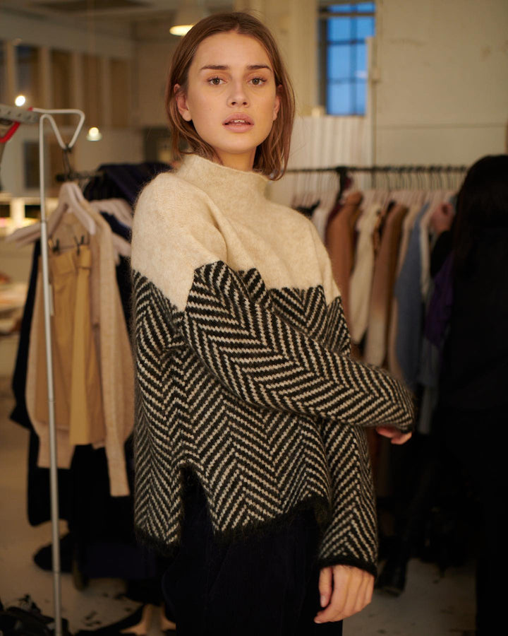 Gabrielle - Couture Polotröja