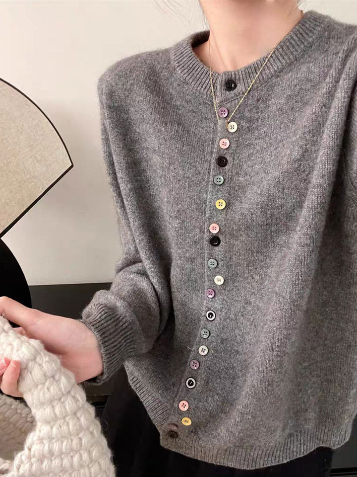 Beatrice - Klassisk Crew Neck Knappad Stickad Kofta