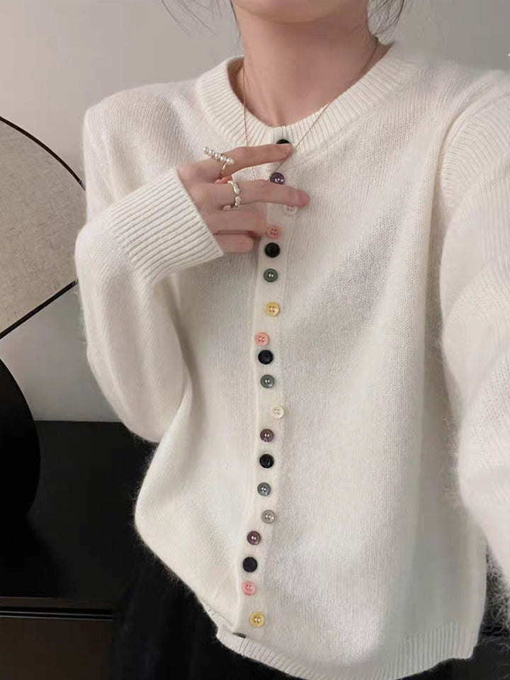 Beatrice - Klassisk Crew Neck Knappad Stickad Kofta