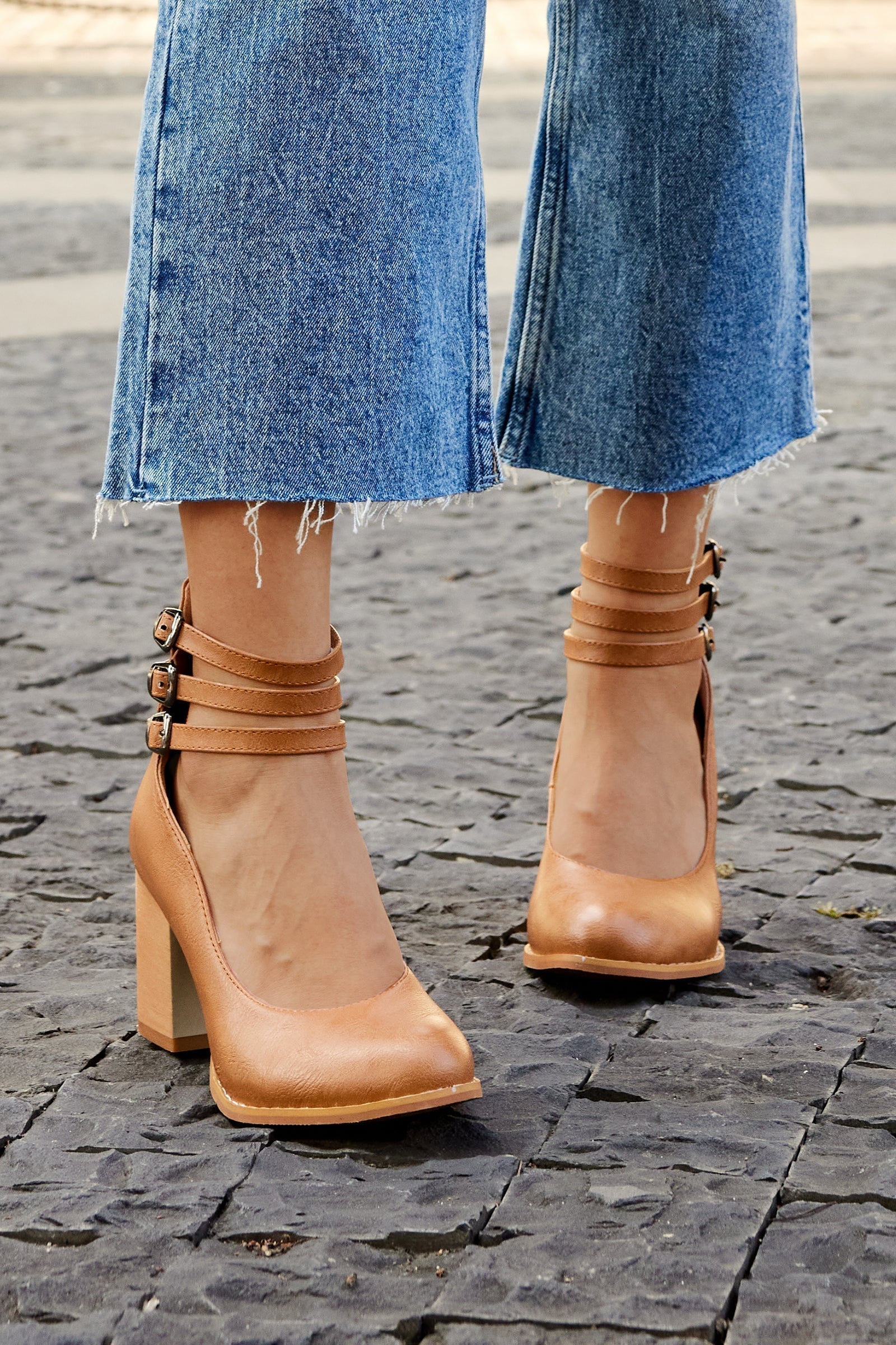 Elisa™| Släta sandaler med tjock klack