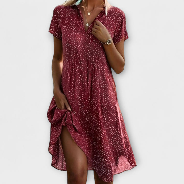 Sofia – Flödande sommarklänning med tidlös look
